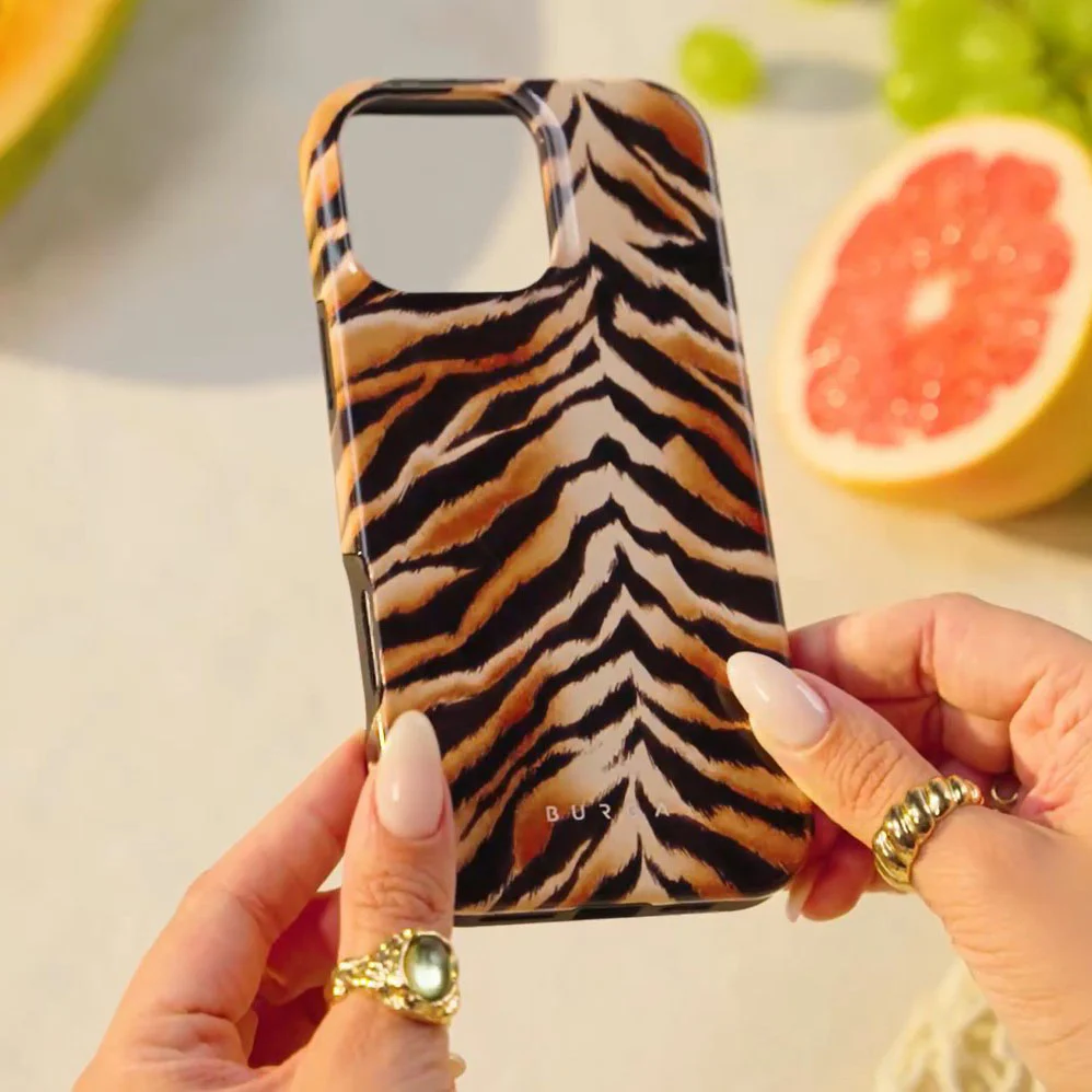 Feral - iPhone 17e Case - Image 5