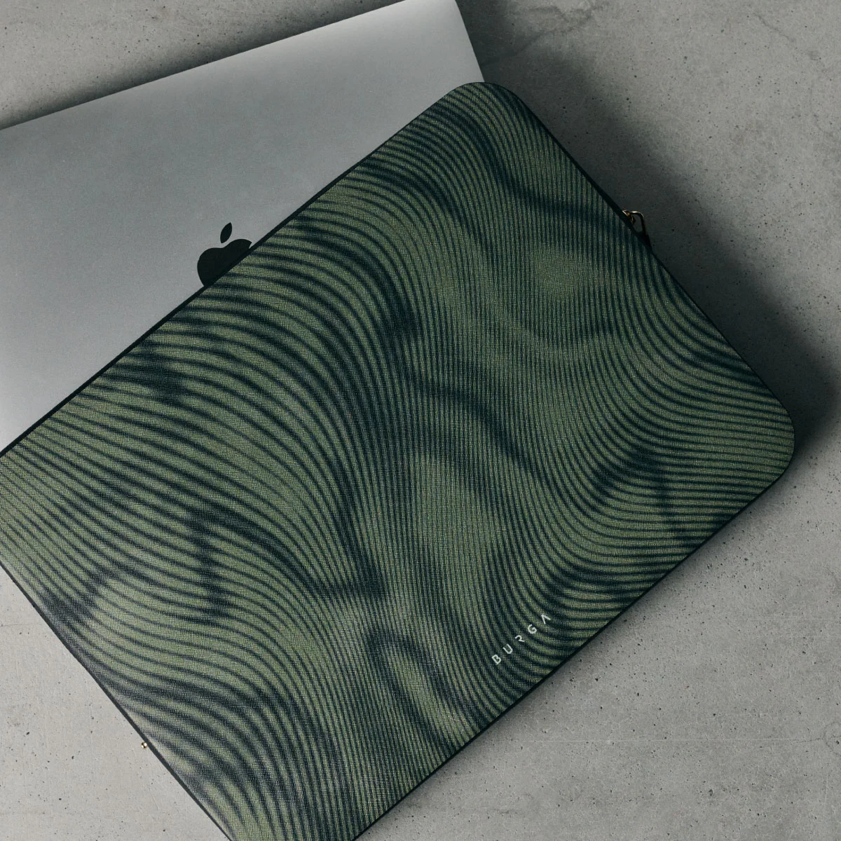 Pioneer - Laptop Sleeve - Image 13