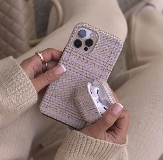 Cosy Sweater - Fall iPhone 17e Case - Image 5