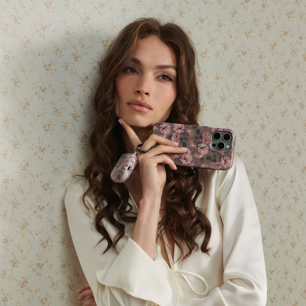 Vintage Glamour - iPhone 17e Case - Image 6